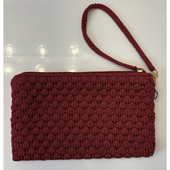THE SAK Original Crochet Wristlet Garnet Gold Hardware 8x5 Missing Charm - Picture 3 of 5